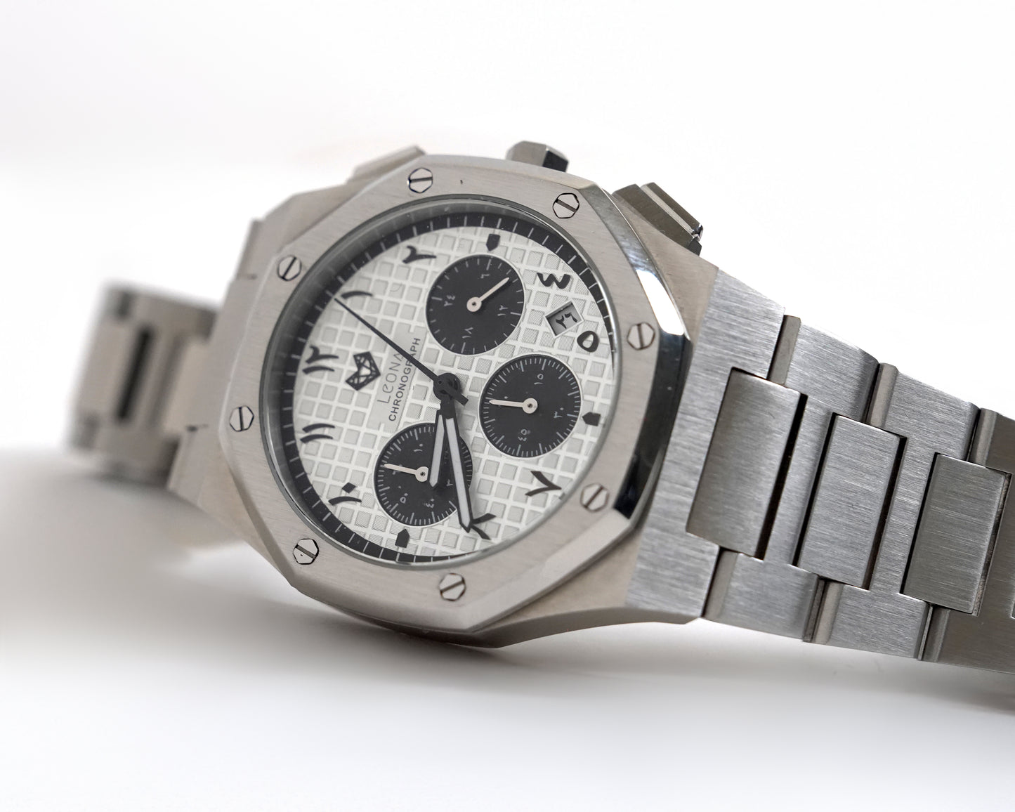 Royal Chronograph Men's Watch White (Panda) – 40mm Arabic Dial, Full Steel, Japanese Quartz ,Waterproof - Leona Jewelry