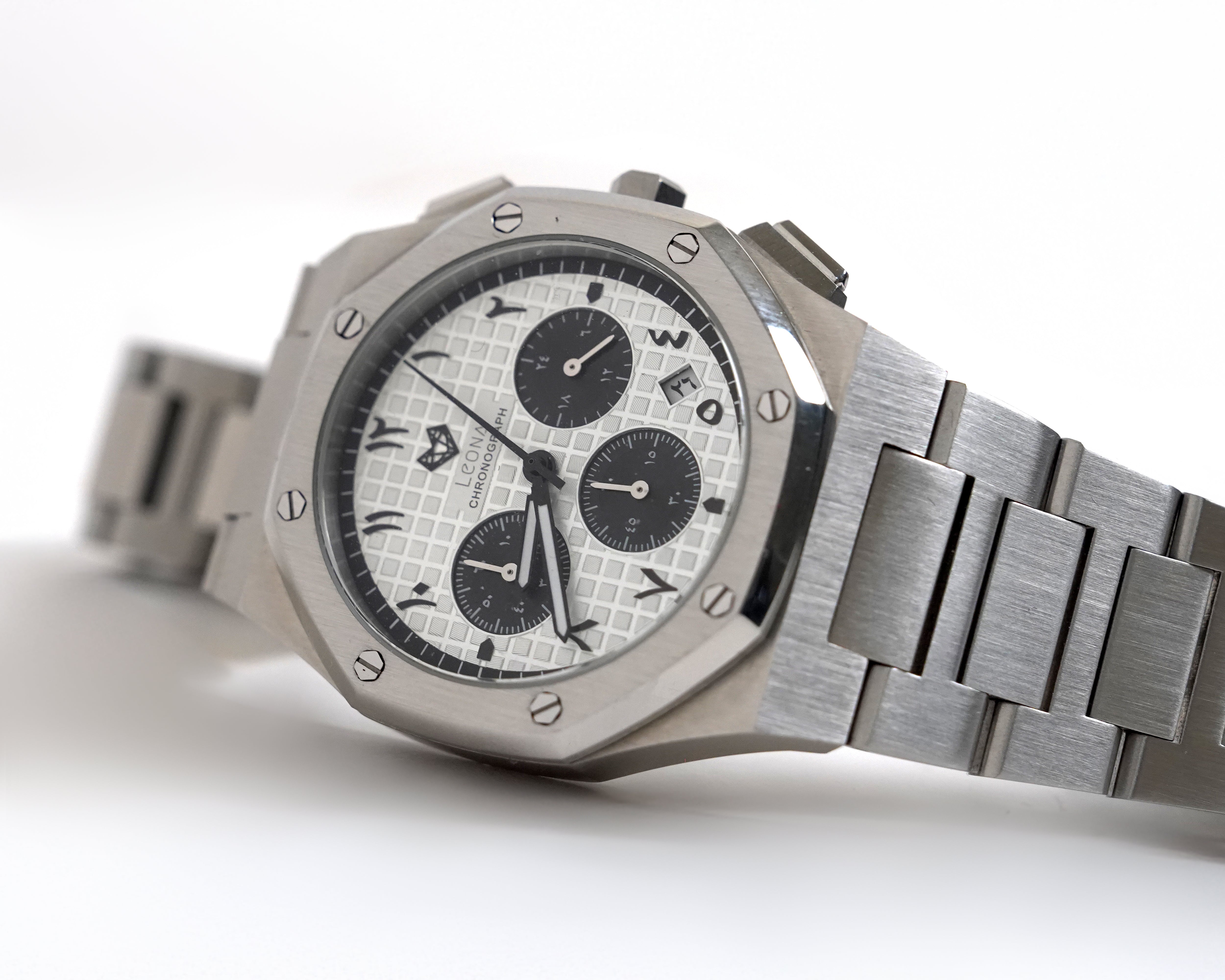 Royal Chronograph Men's Watch White (Panda) – 40mm Arabic Dial, Full Steel, Japanese Quartz ,Waterproof - Leona Jewelry