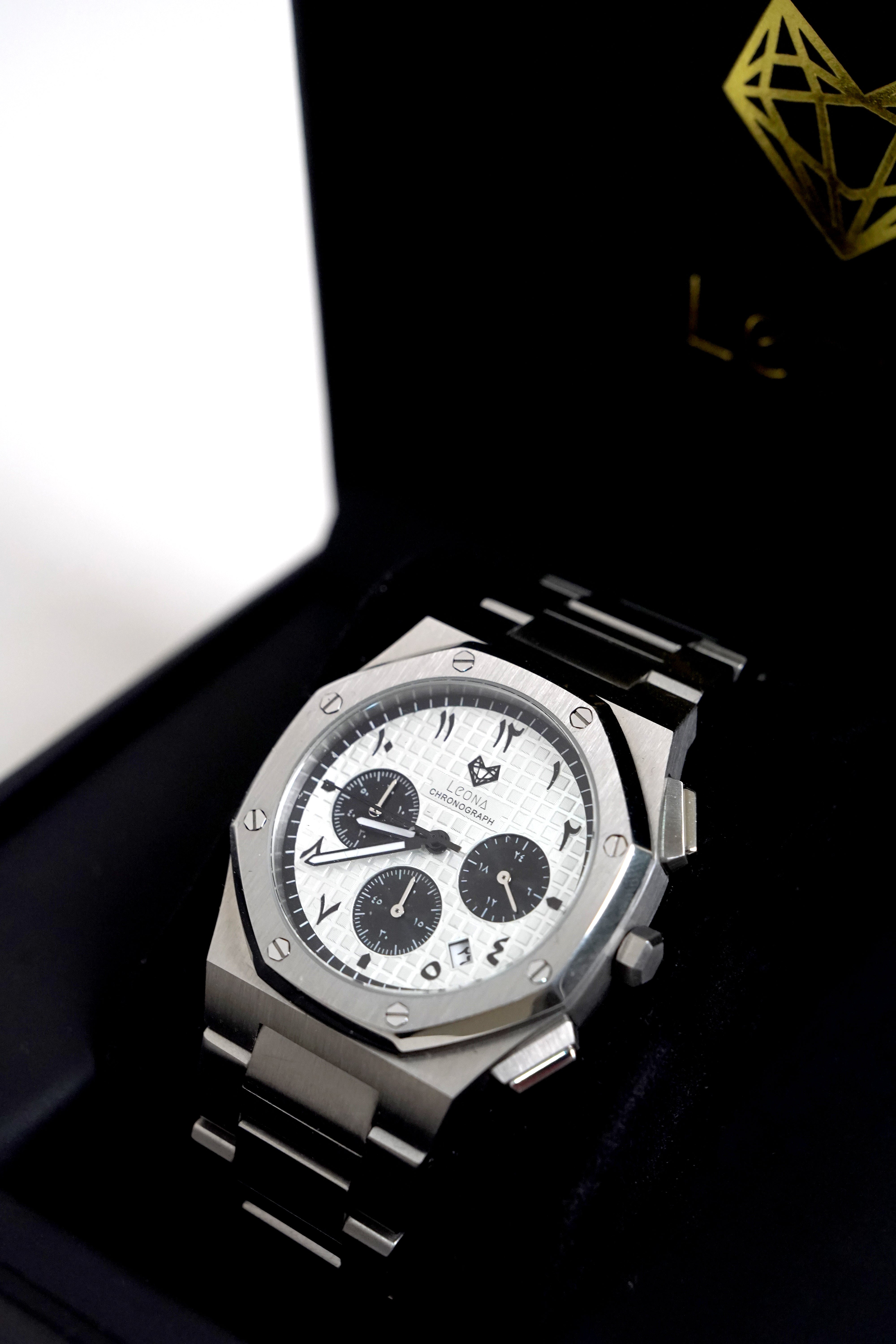 Royal Chronograph Men's Watch White (Panda) – 40mm Arabic Dial, Full Steel, Japanese Quartz ,Waterproof - Leona Jewelry