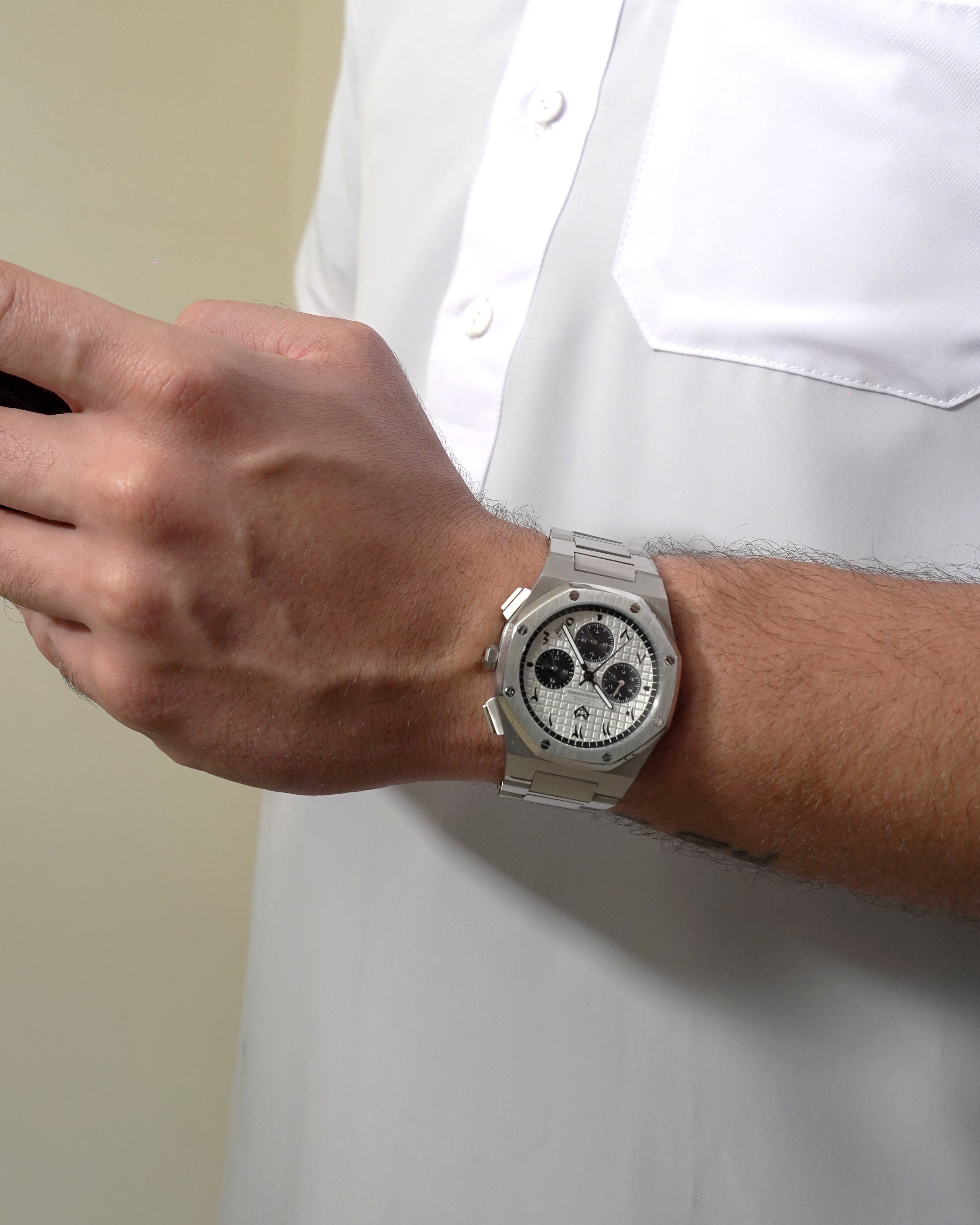 Royal Chronograph Men's Watch White (Panda) – 40mm Arabic Dial, Full Steel, Japanese Quartz ,Waterproof - Leona Jewelry