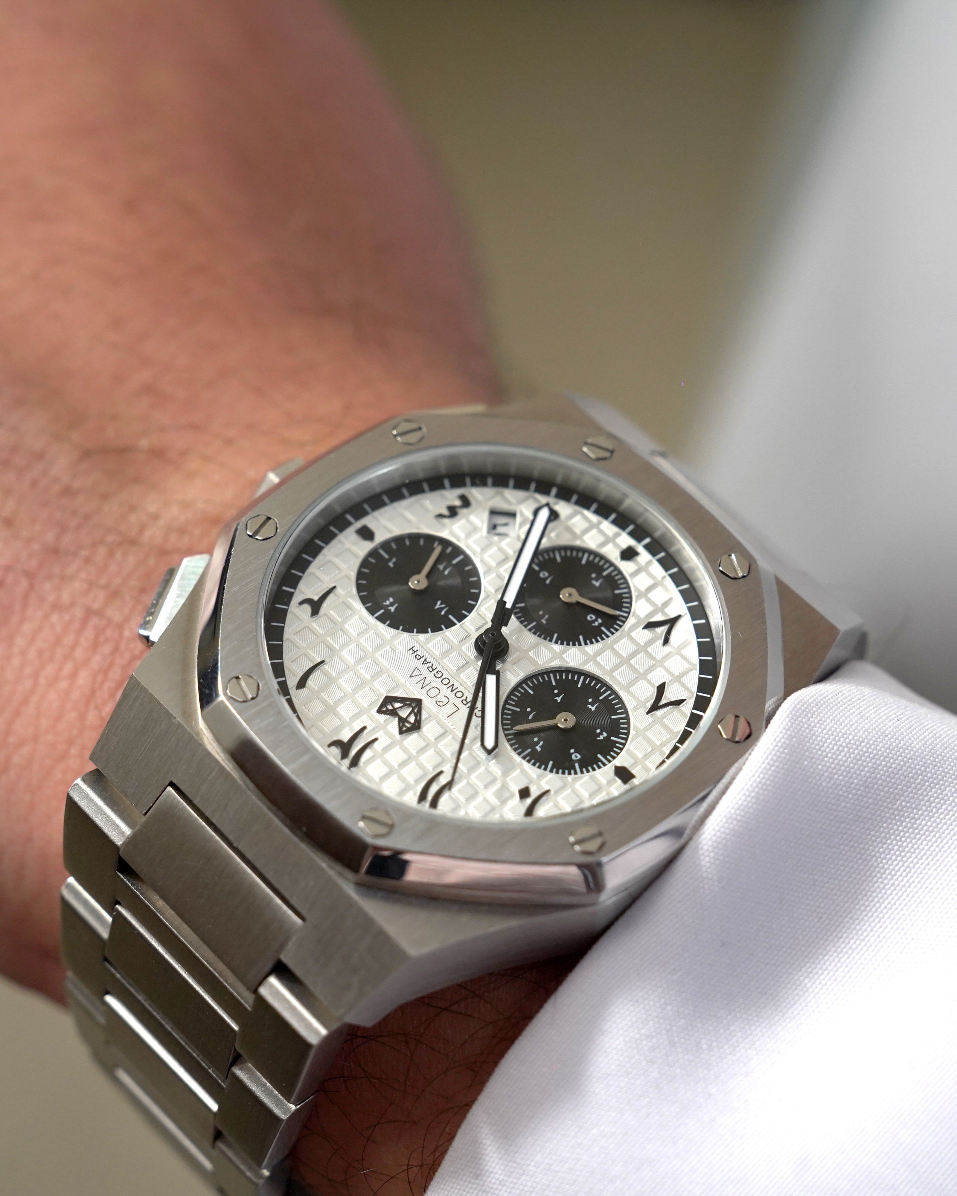 Royal Chronograph Men's Watch White (Panda) – 40mm Arabic Dial, Full Steel, Japanese Quartz ,Waterproof - Leona Jewelry