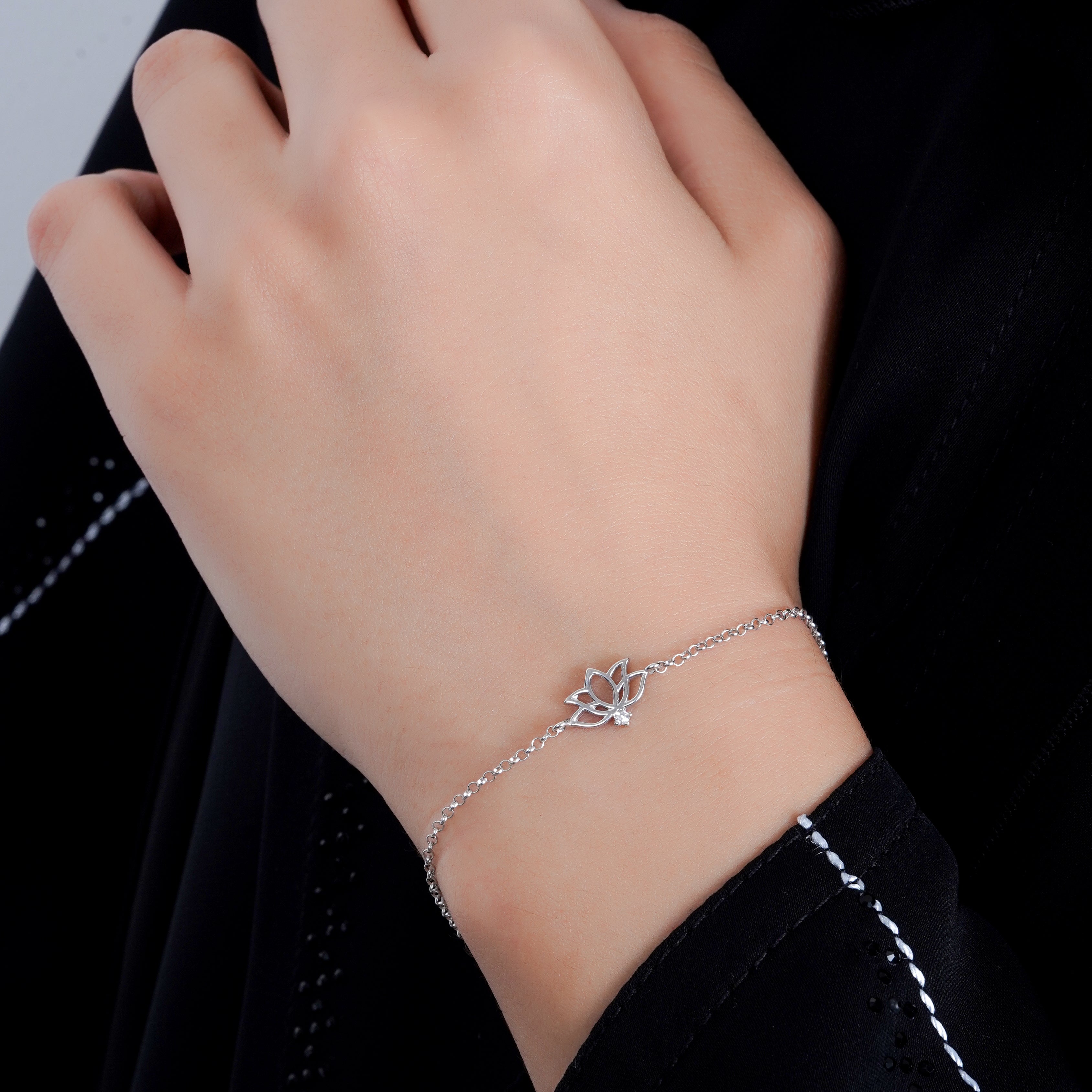 925 Silver Dainty Lotus Bracelet (Silver) - Leona Jewelry