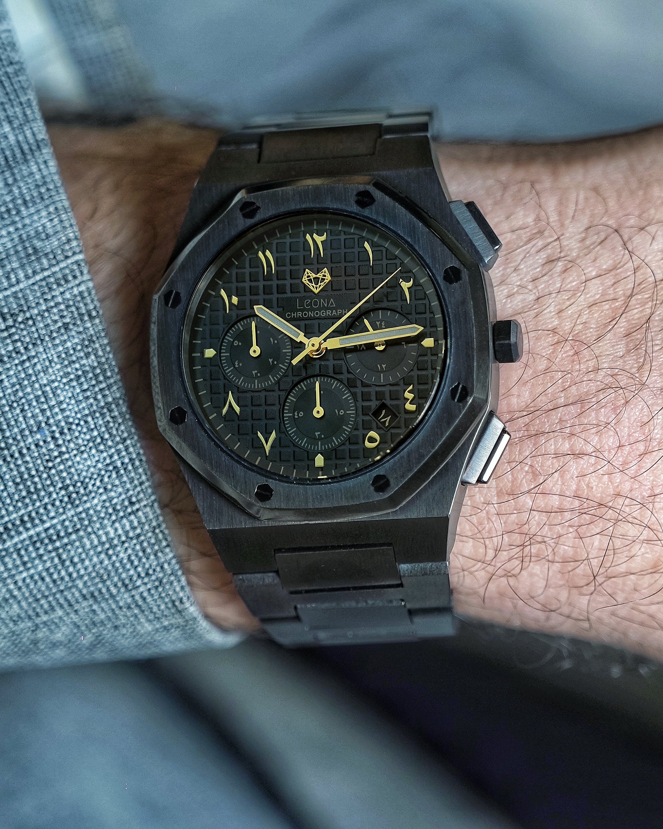 رويال كرونوجراف بلاك إيديشين ذهبي – المجموعة الحصرية