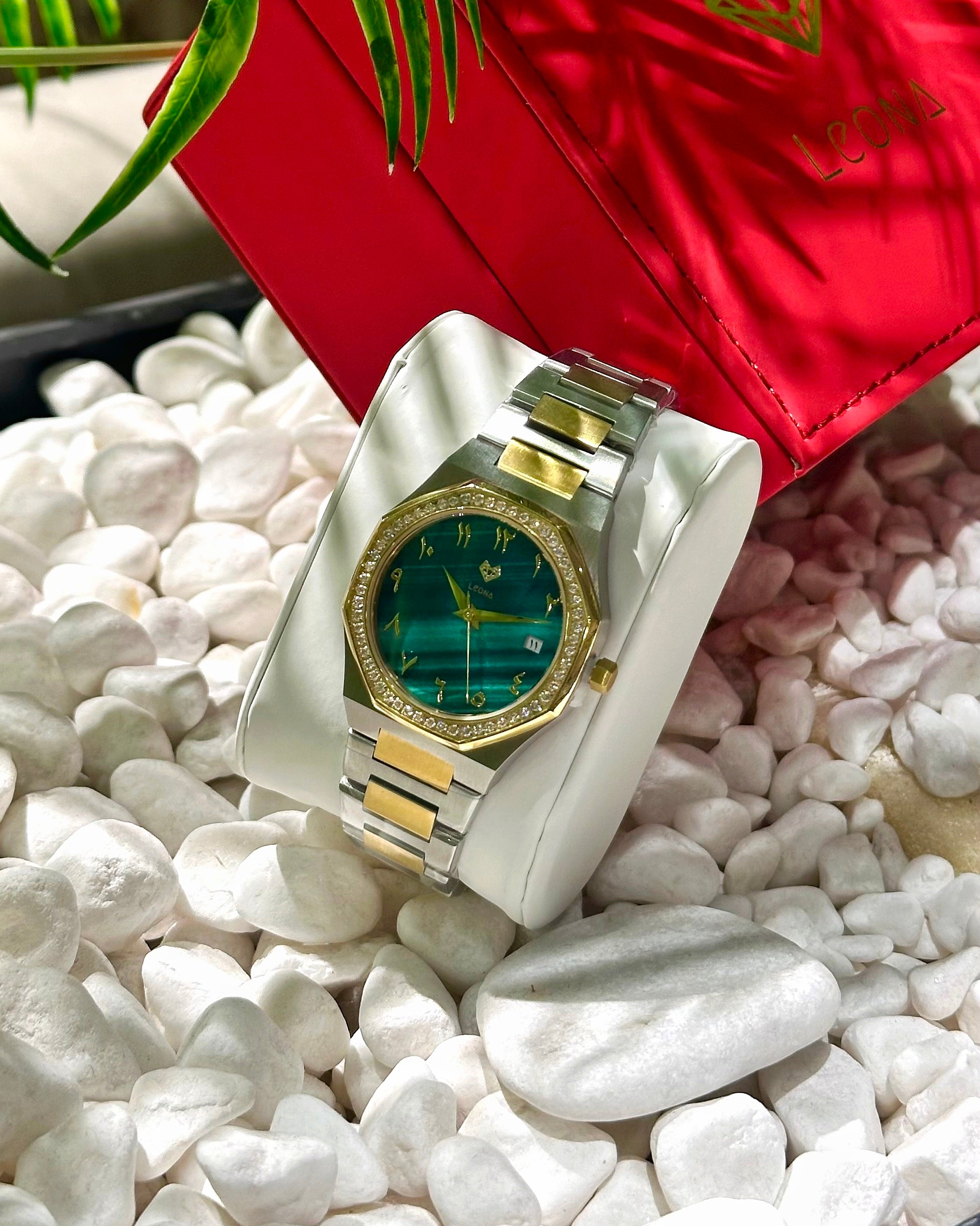 ساعة ماركيز - أرقام عربية / فولاذ 316L مطلي بالذهب الخالص / حركة يابانية من سيتيزين / مقاومة للماء / كريستال مضاد للخدش والكسر