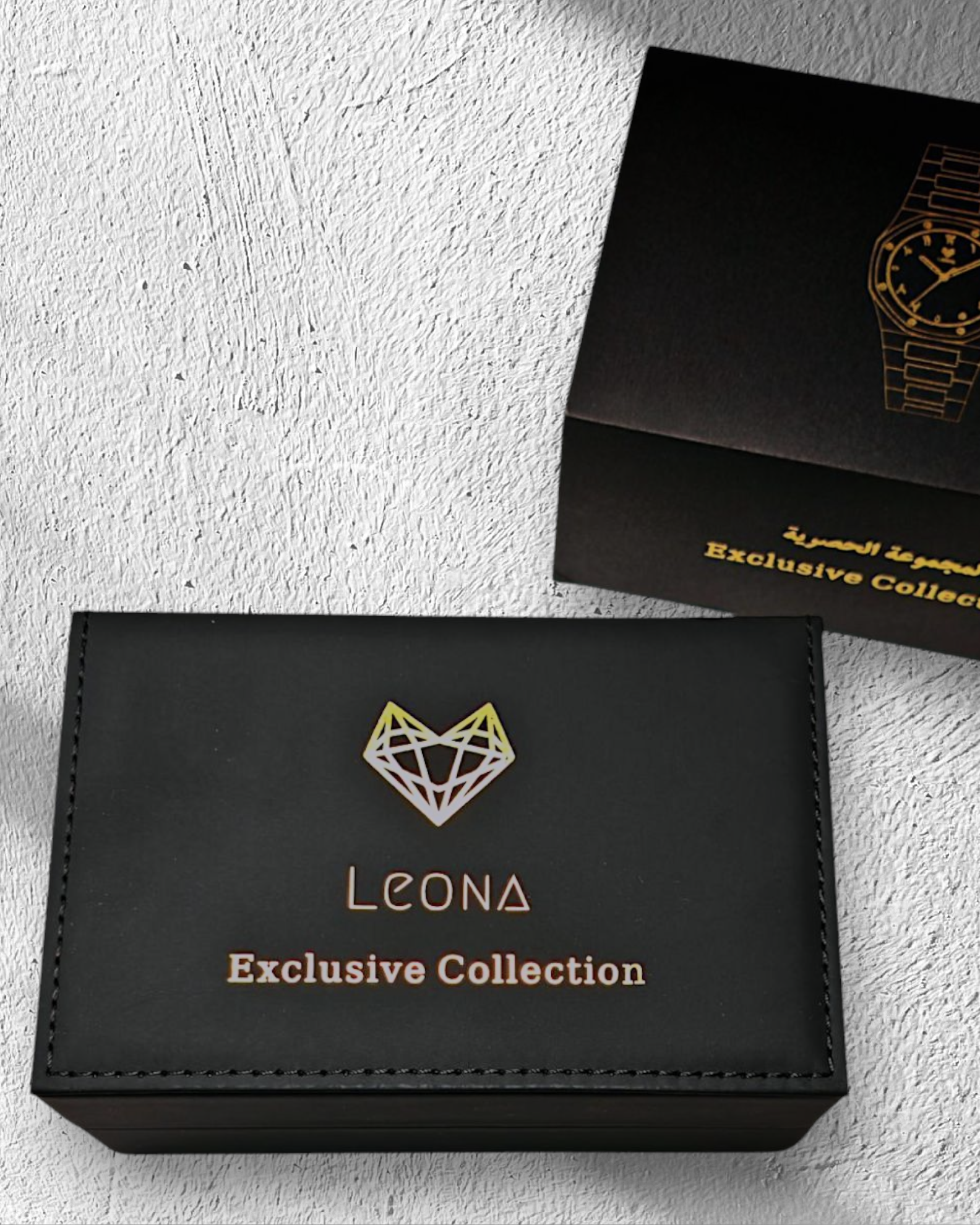 رويال كرونوجراف بلاك إيديشين ذهبي – فولاذ 316L بالكامل / حركة يابانية من سيكو / مضادة للماء 50 متر / كريستال ياقوتي مضاد للخدش والكسر - المجموعة الحصرية