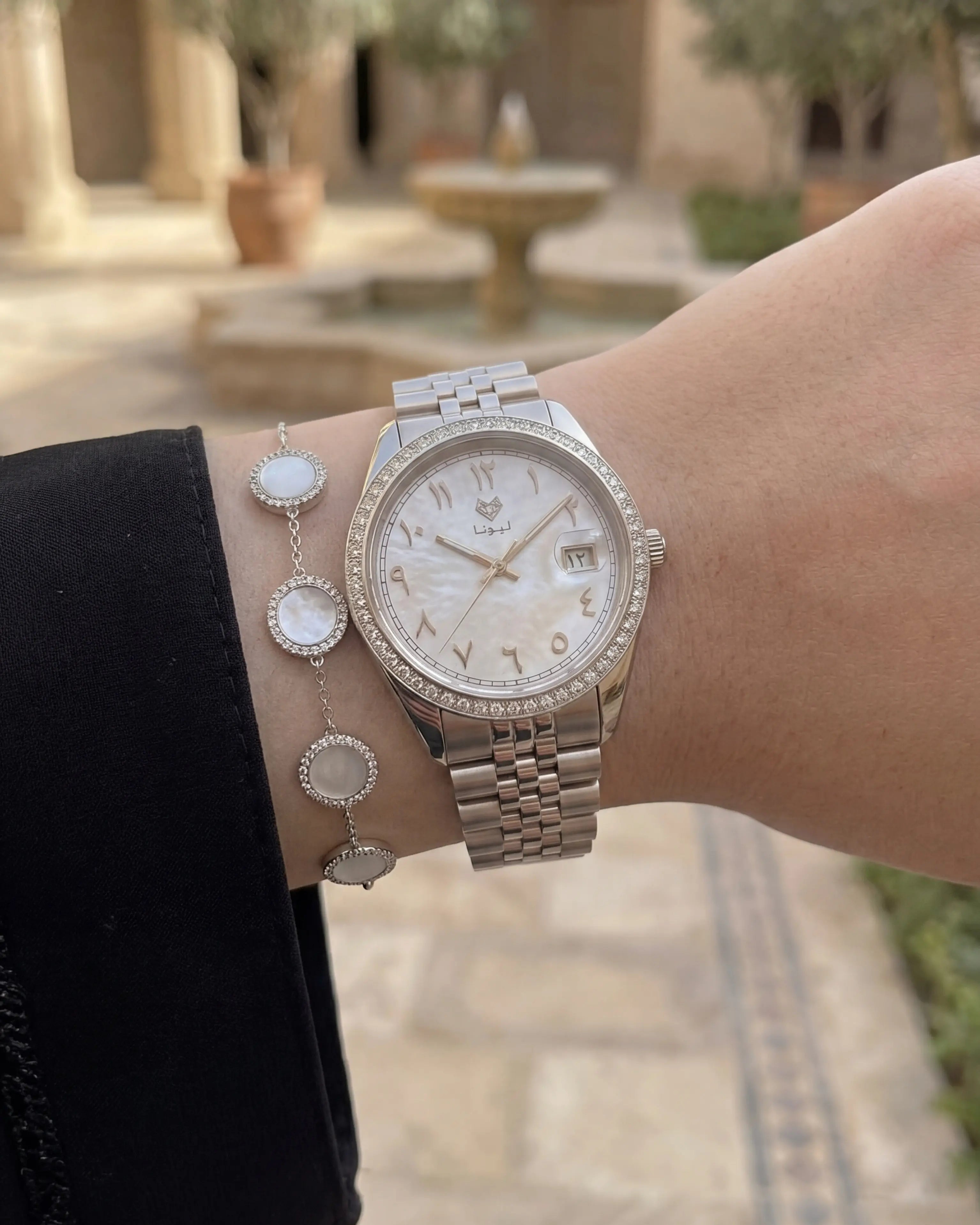Perla White + Genuine Leather Strap