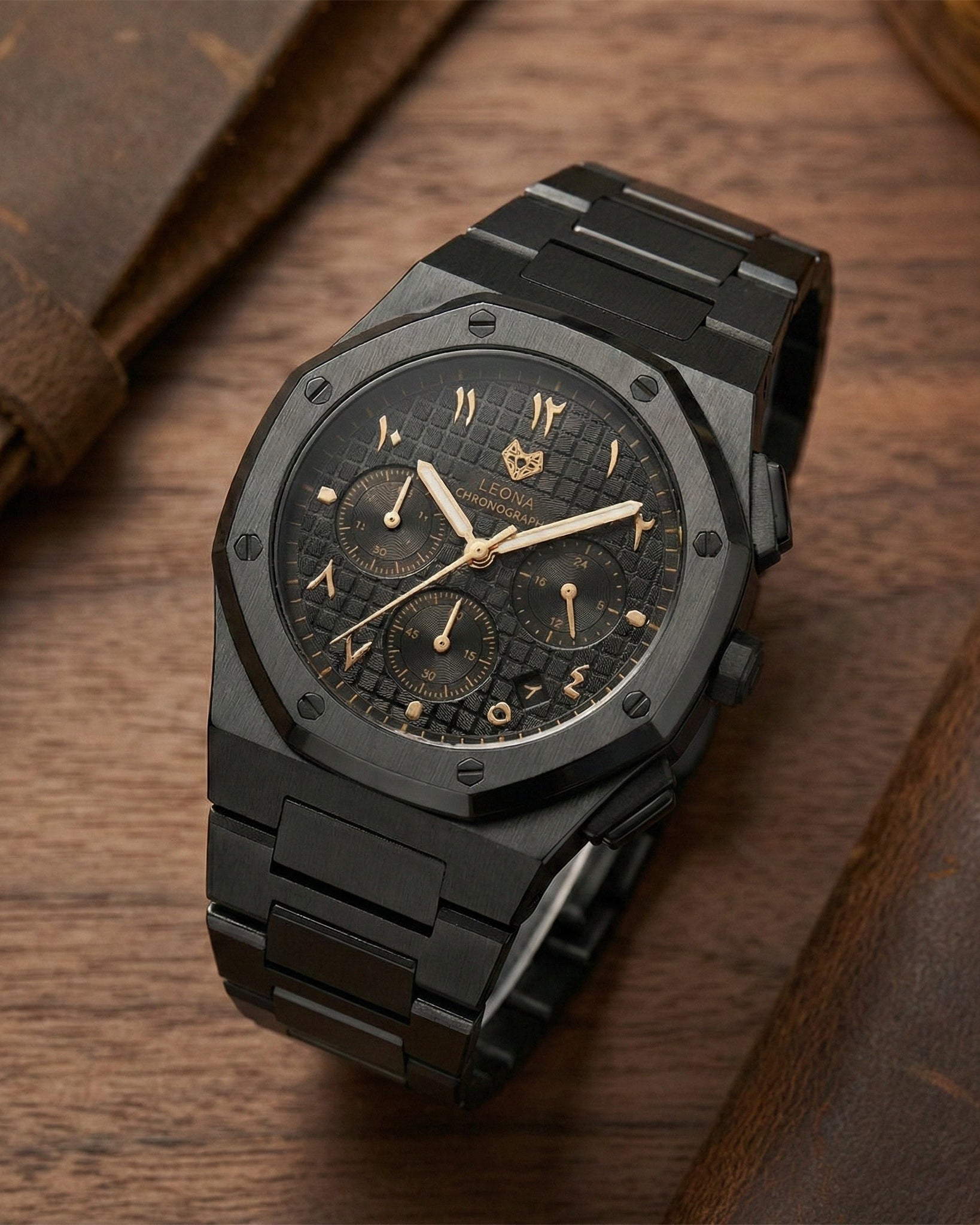 Royal Chronograph Black Edition Gold - Full 316L Steel / Japanese Movement / Waterproof / Sapphire Crystal - Exclusive Collection