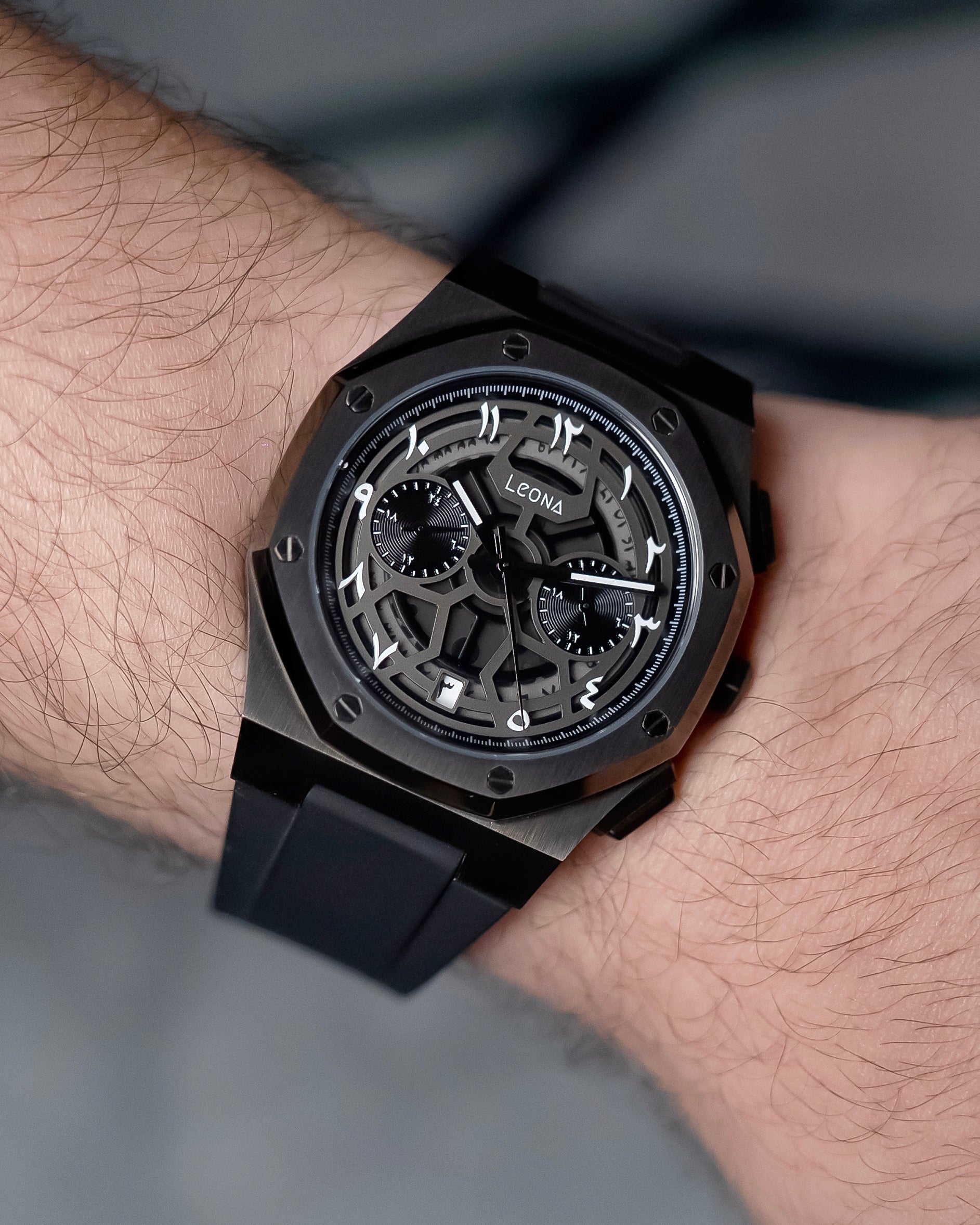 رويال سكيليتون أسود – المجموعة الحصرية