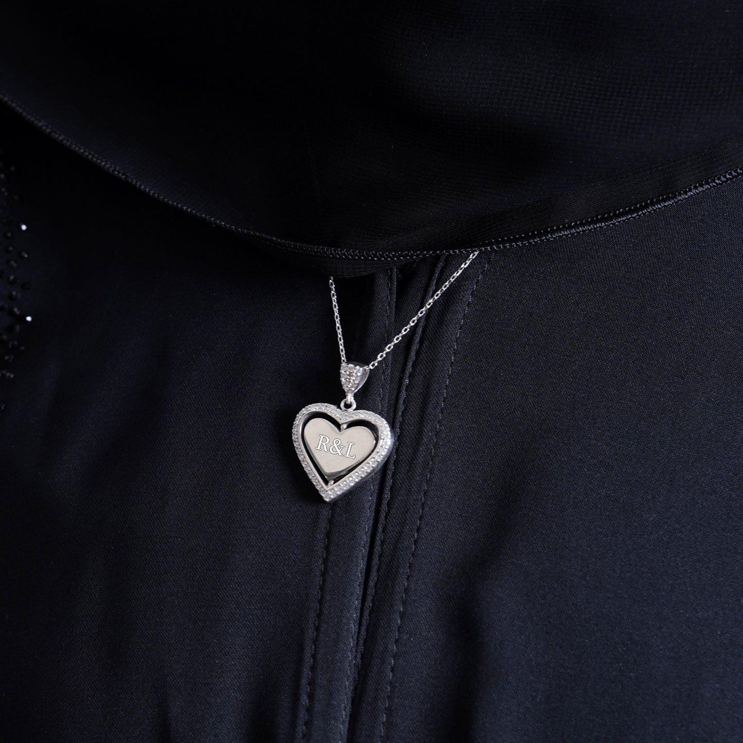 925 Silver Personalized Custom Rotating Heart Name Necklace (Silver)