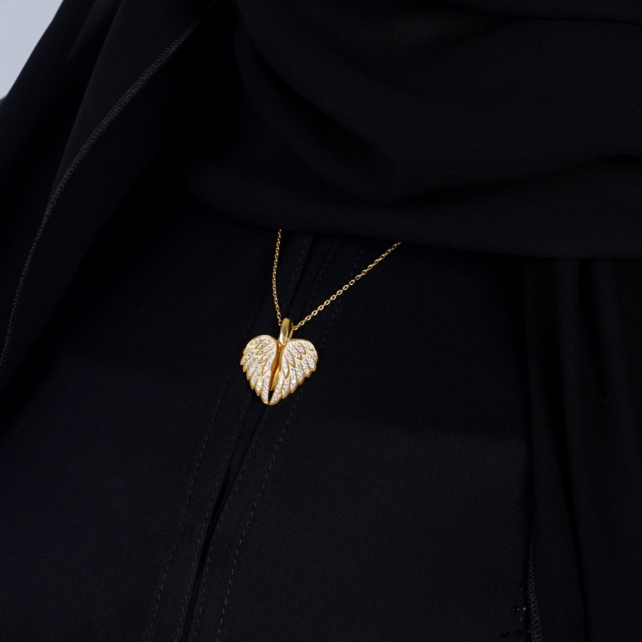 18K Pure Gold Personalized Custom Angel Wings Name Necklace (White Stones) - Leona Jewelry