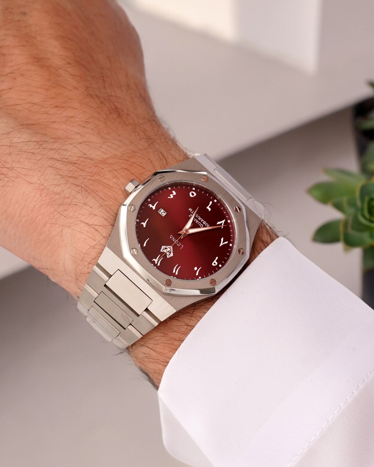 Royal Watch Red