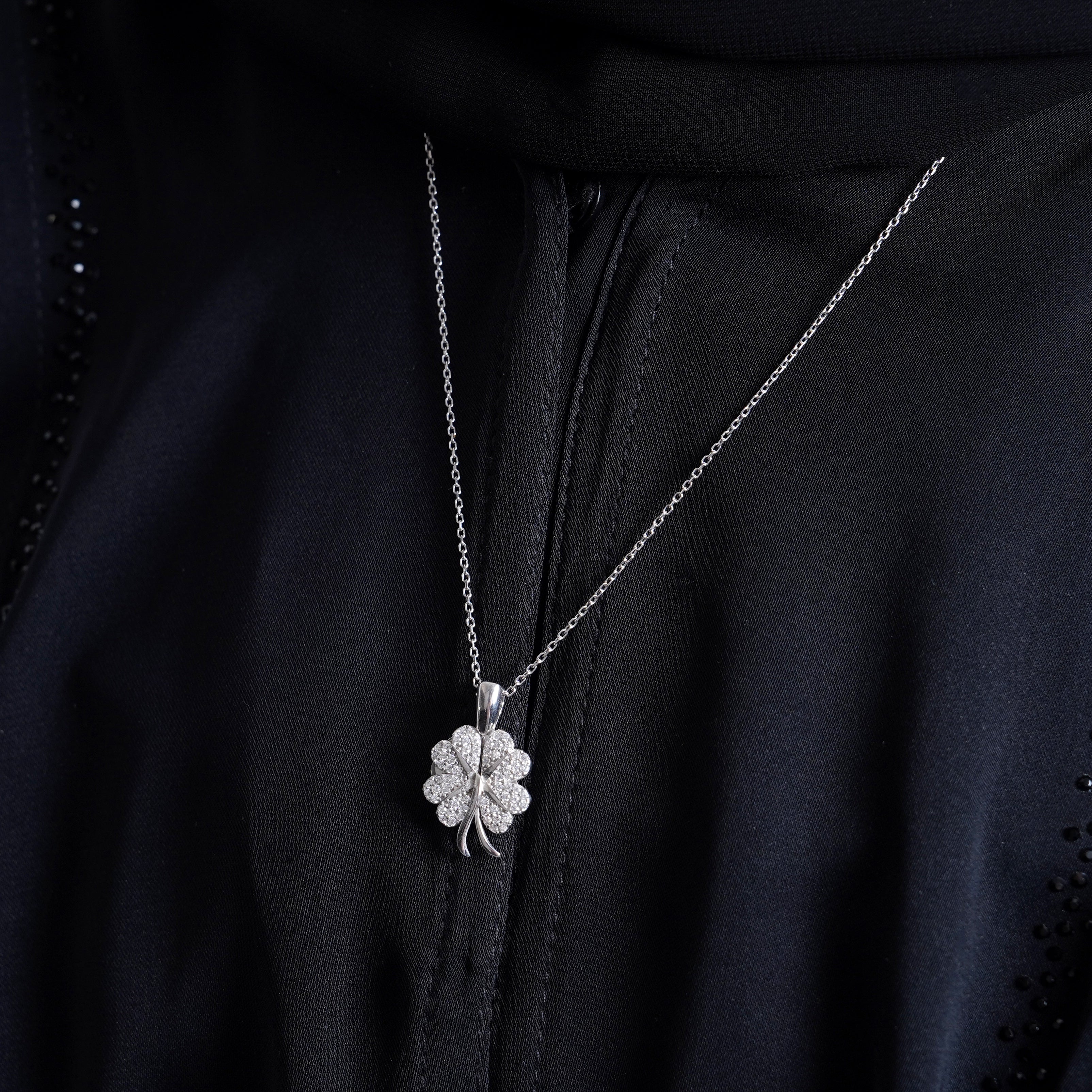 925 Silver Personalized Custom Clover Name Necklace (Silver) - Leona Jewelry