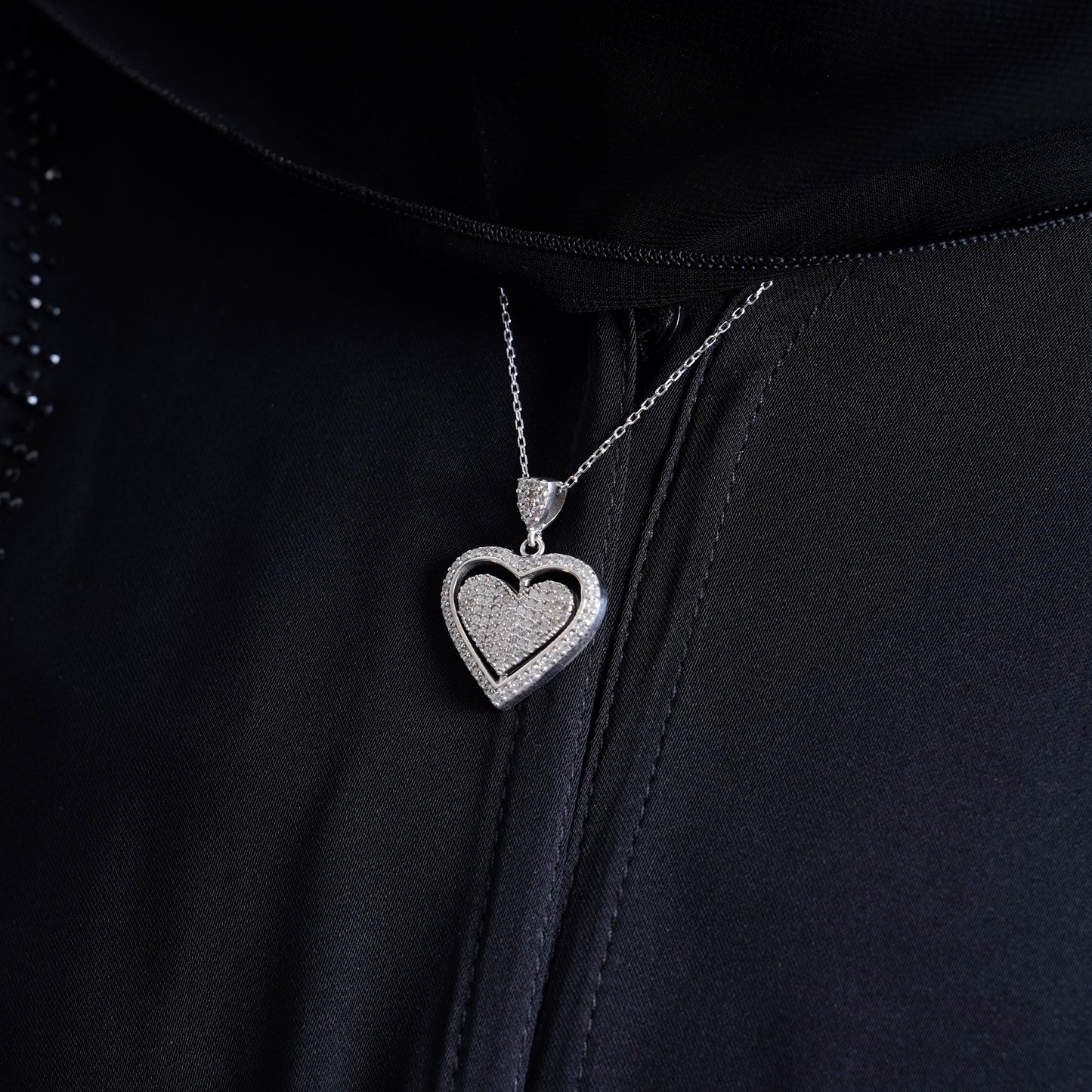 925 Silver Personalized Custom Rotating Heart Name Necklace (Silver)