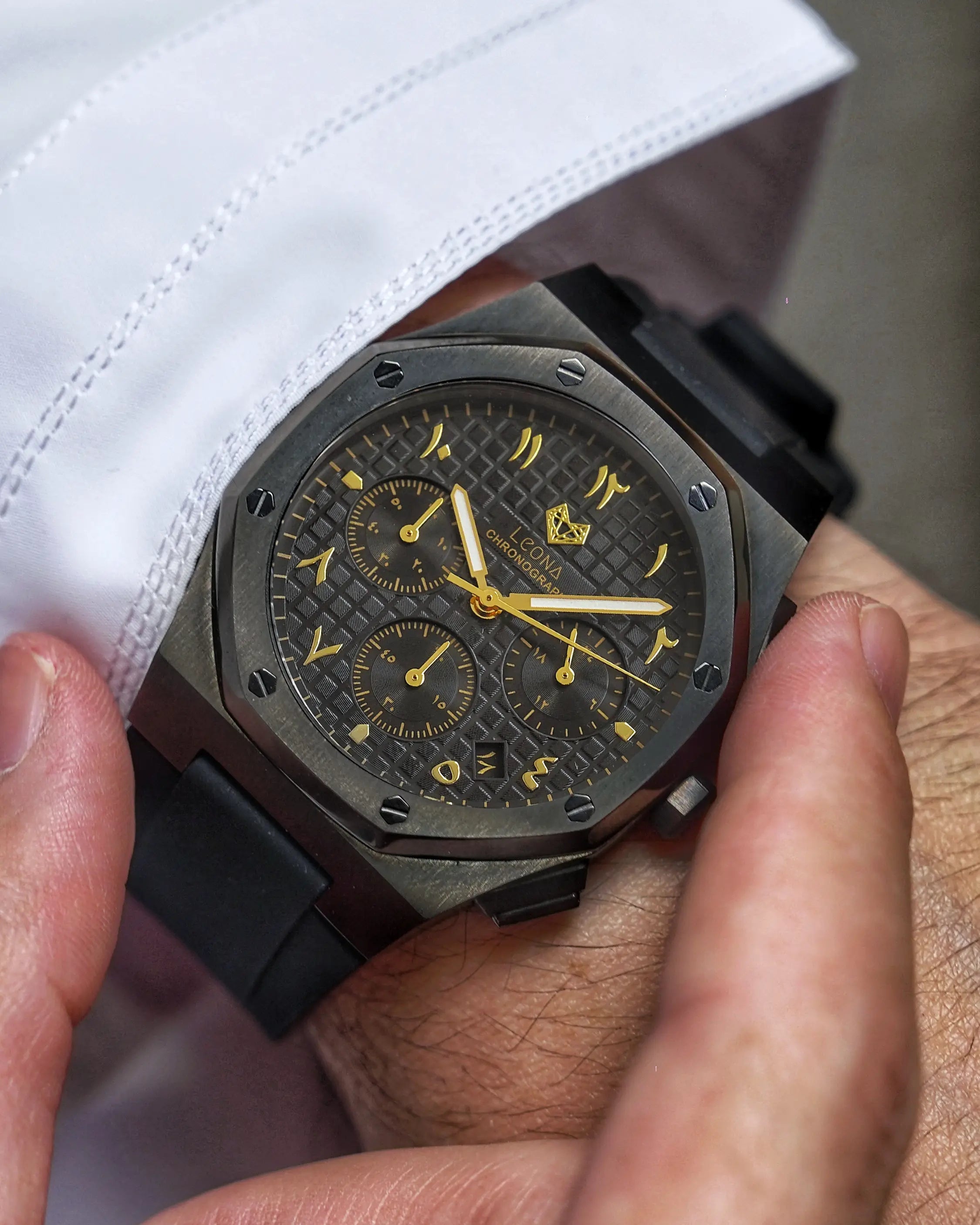 Royal Chronograph Black Edition Gold - Exclusive Collection