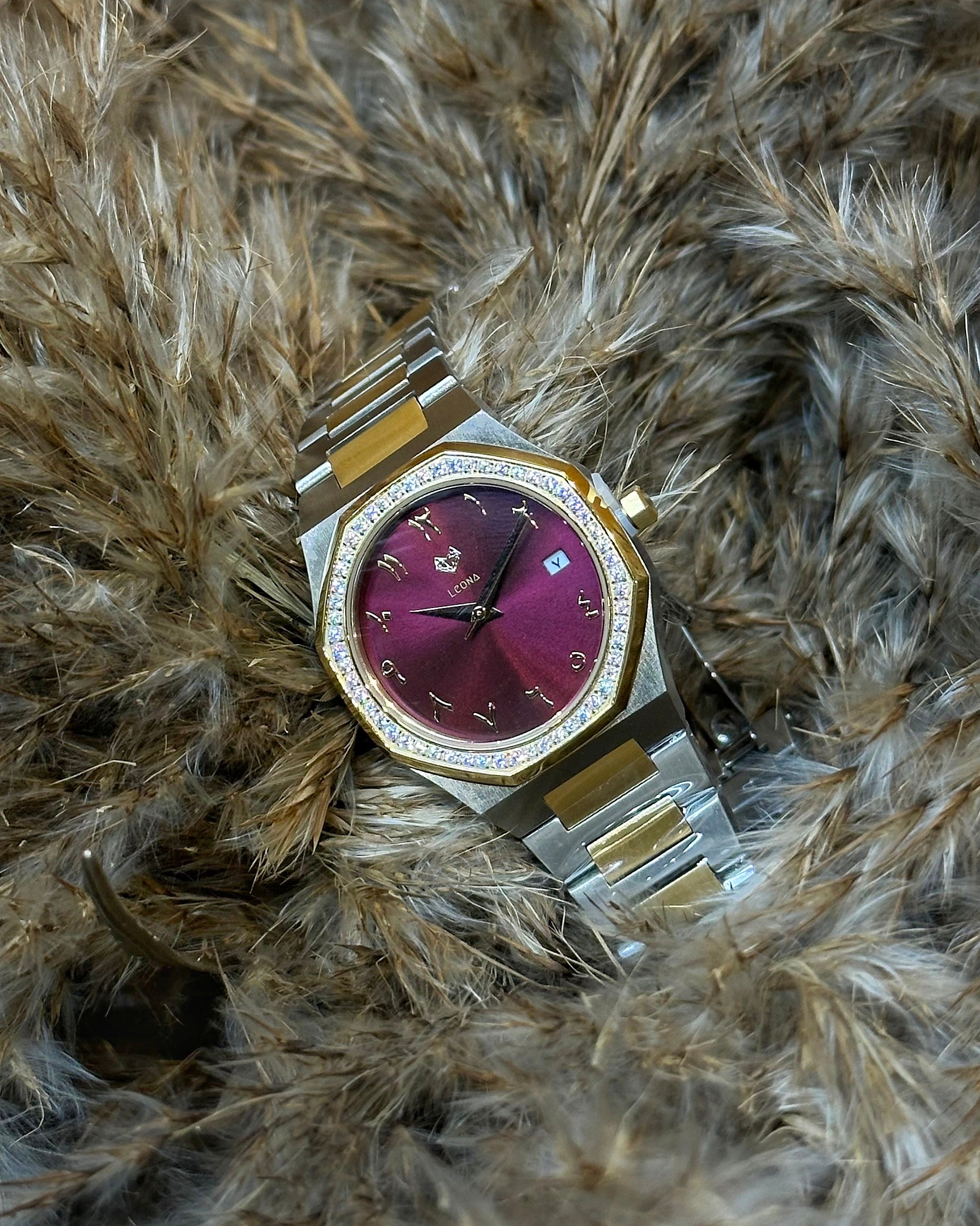 ساعة ماركيز - أرقام عربية / فولاذ 316L مطلي بالذهب الخالص / حركة يابانية من سيتيزين / مقاومة للماء / كريستال مضاد للخدش والكسر