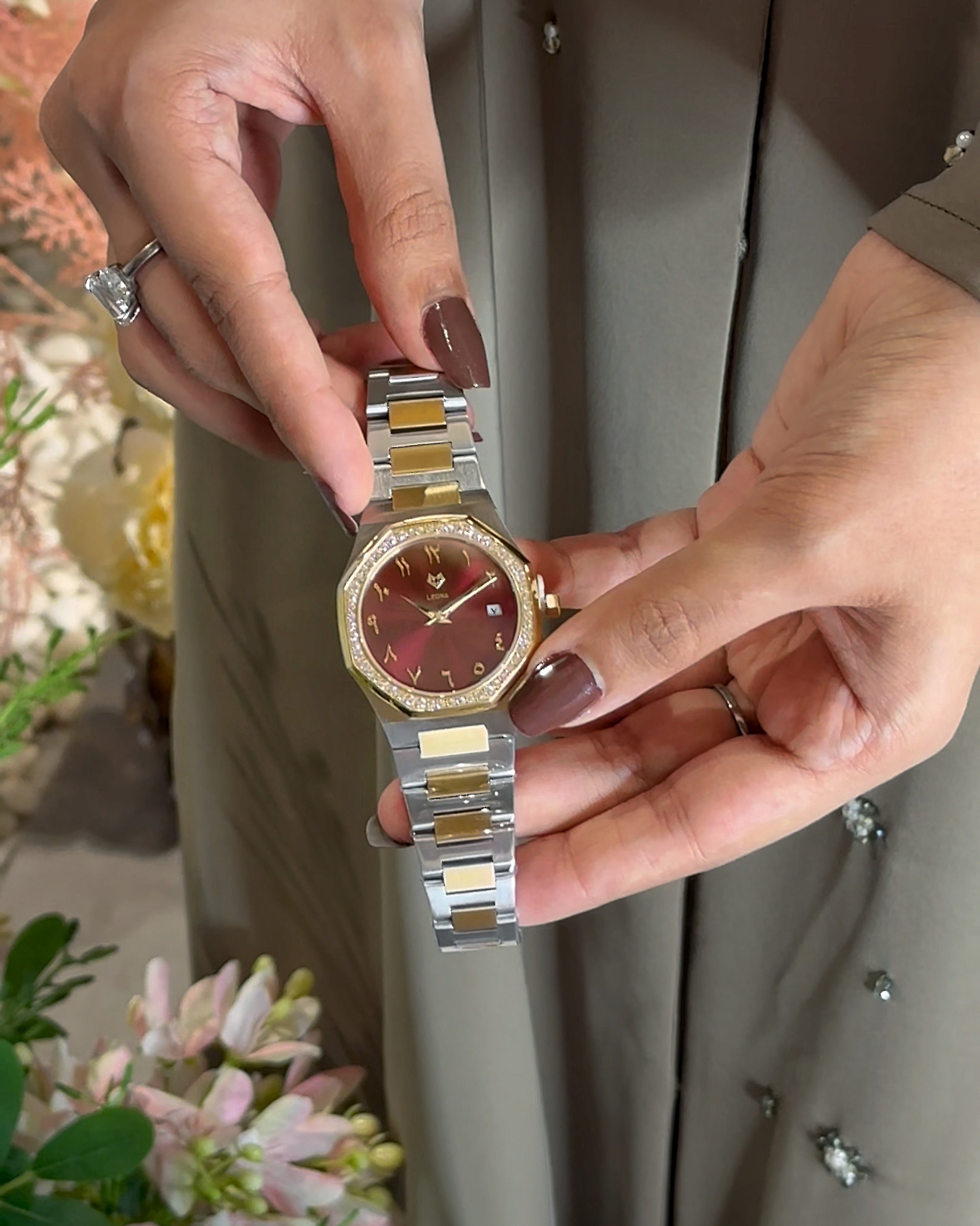 ساعة ماركيز - أرقام عربية / فولاذ 316L مطلي بالذهب الخالص / حركة يابانية من سيتيزين / مقاومة للماء / كريستال مضاد للخدش والكسر